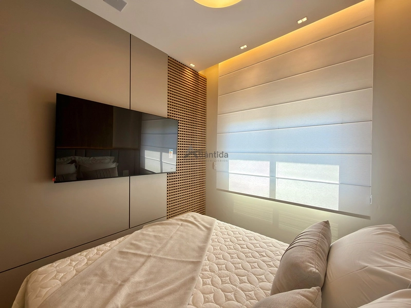 Apartamento finamente decorado na Zona Nova, com 3 dormitórios, piso aquecido, automação, som ambiente, móveis Saccaro e Dell Anno, em edifício com rooftop e infraestrutura completa.: 35ª foto da galeria de imagens do imóvel