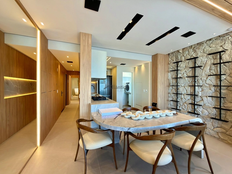 Apartamento finamente decorado na Zona Nova, com 3 dormitórios, piso aquecido, automação, som ambiente, móveis Saccaro e Dell Anno, em edifício com rooftop e infraestrutura completa.: 9ª foto da galeria de imagens do imóvel