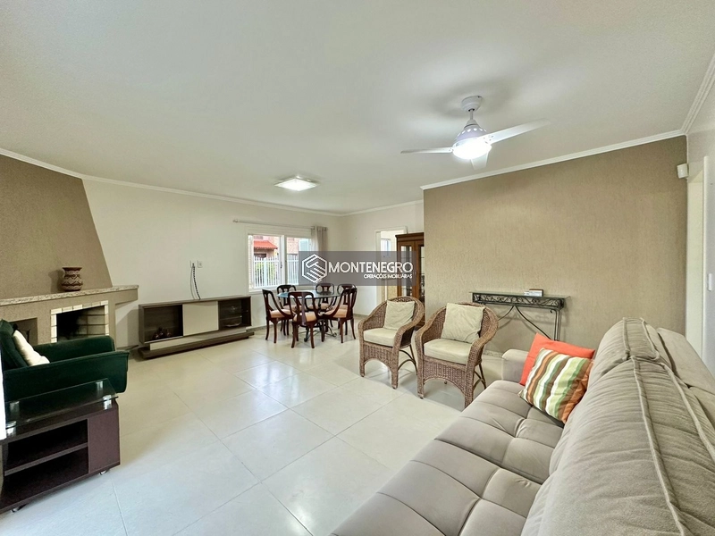 Casa em Capão Novo: 6ª foto da galeria de imagens do imóvel