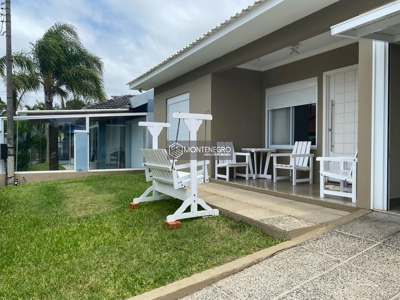 Casa 3 Dorm com Suíte em Região Nobre de Capão Novo: 2ª foto da galeria de imagens do imóvel