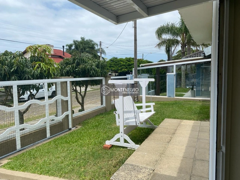 Casa 3 Dorm com Suíte em Região Nobre de Capão Novo: 3ª foto da galeria de imagens do imóvel