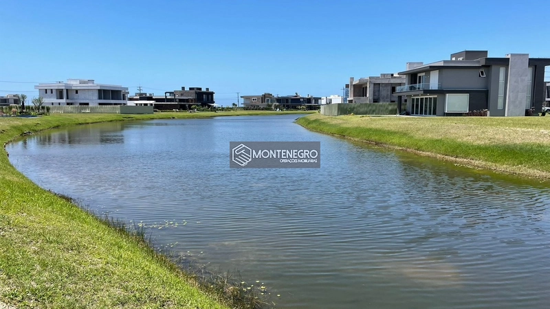 Luxo contemporâneo à beira-mar no exclusivo Costa Serena: 32ª foto da galeria de imagens do imóvel