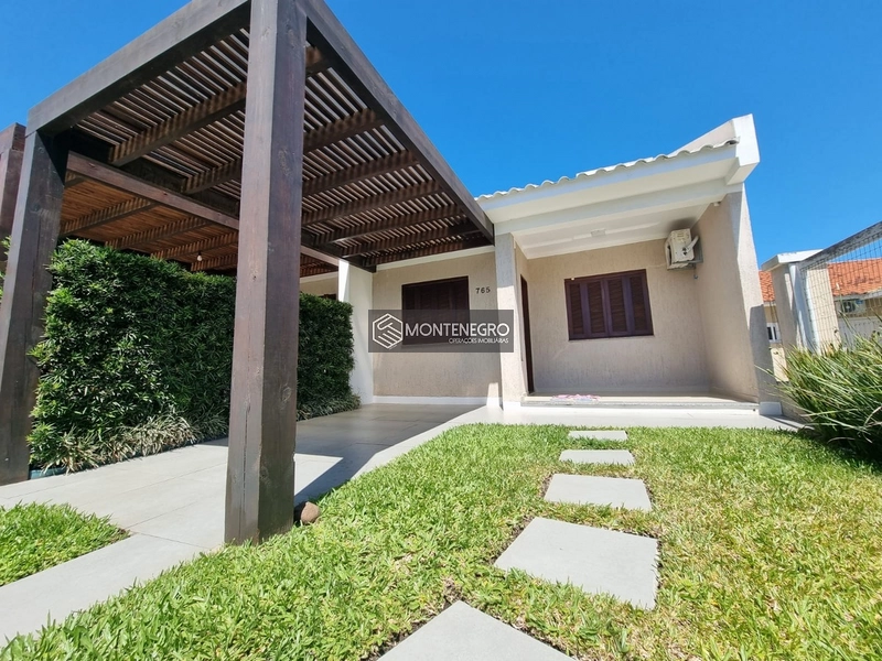 Lindíssima casa geminada: 3ª foto da galeria de imagens do imóvel