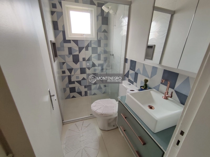 Apto 2 Dorm Mobiliado na Av. Paraguassú Capão Novo: 3ª foto da galeria de imagens do imóvel