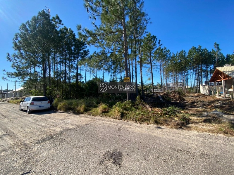 terreno no village de Capão Novo: 2ª foto da galeria de imagens do imóvel