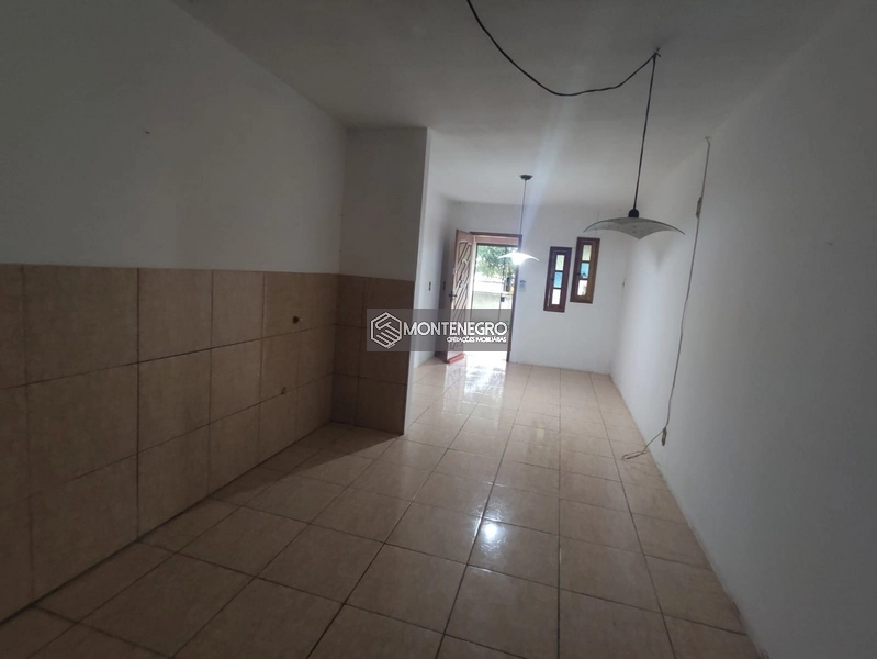 CASA SEMIMOBILIADA NA PRAIA DE CAPÃO NOVO!: 8ª foto da galeria de imagens do imóvel