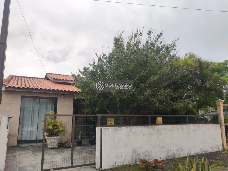 CASA SEMIMOBILIADA NA PRAIA DE CAPÃO NOVO!: 2ª foto da galeria de imagens do imóvel