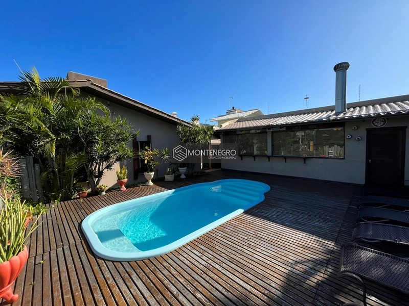 Casa com 2 terrenos!!!: 2ª foto da galeria de imagens do imóvel