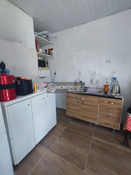 TERRENO À VENDA CAPÃO NOVO VILLAGE NA RUA HORTENCIAS: 3ª foto da galeria de imagens do imóvel