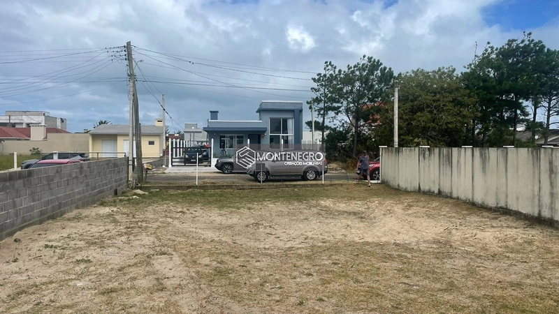 TERRENO À VENDA CAPÃO NOVO VILLAGE NA RUA HORTENCIAS: 1ª foto da galeria de imagens do imóvel