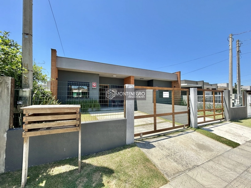 Casa 2 Dormitórios Mobiliada em Capão Novo: 4ª foto da galeria de imagens do imóvel