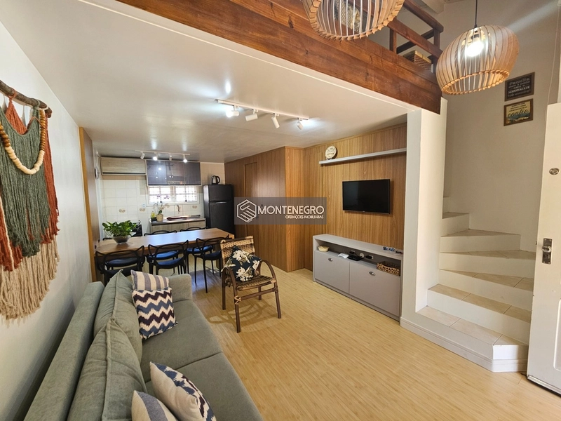 Studio 1 Dormitório com Mezanino em Capão Novo: 3ª foto da galeria de imagens do imóvel