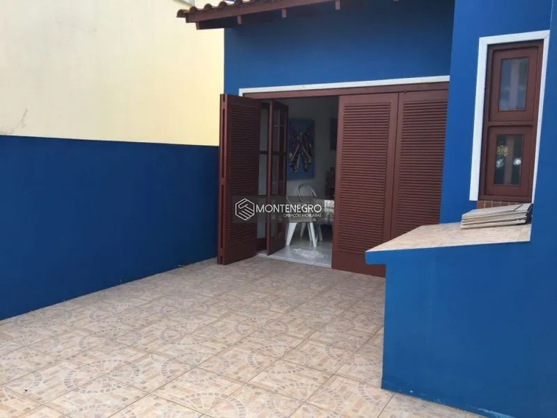 CASA A 50 METROS DO MAR: 12ª foto da galeria de imagens do imóvel