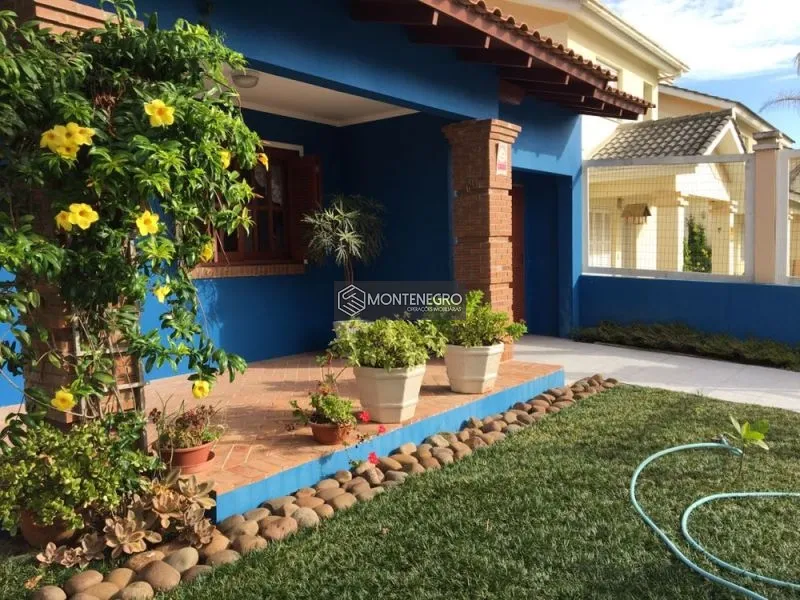 CASA A 50 METROS DO MAR: 15ª foto da galeria de imagens do imóvel