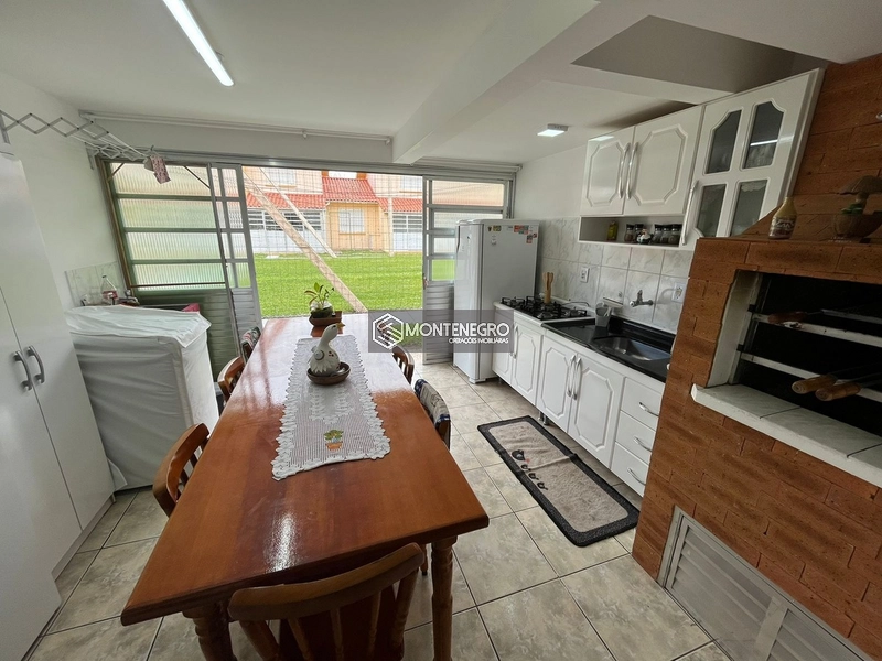 Sobrado Mobiliado 2 Dorm em Condomínio Capão Novo: 8ª foto da galeria de imagens do imóvel