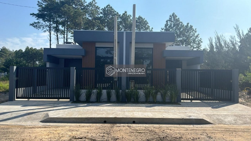 Casa Geminada no Bairro que Mais Valoriza em Capão Novo: 5ª foto da galeria de imagens do imóvel