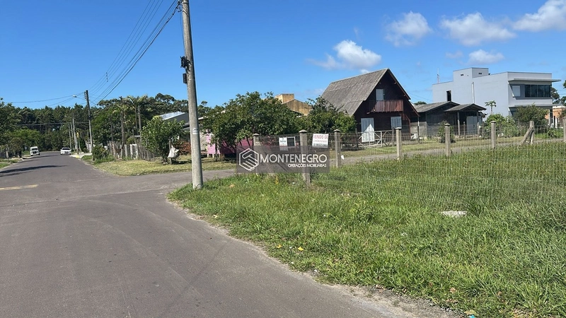 Terreno esquina na Rua Sempre Vivas: 2ª foto da galeria de imagens do imóvel