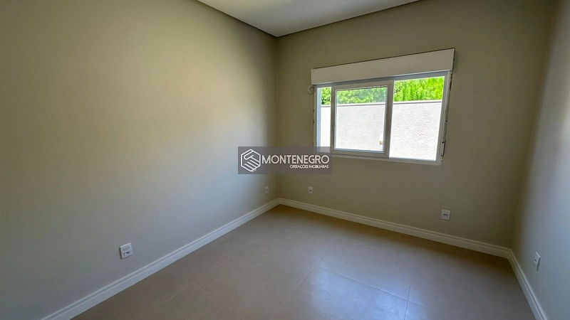 Casa Alto Padrão 3 Dormitórios em Capão Novo: 7ª foto da galeria de imagens do imóvel