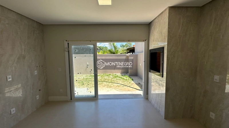 Casa Alto Padrão 3 Dormitórios em Capão Novo: 8ª foto da galeria de imagens do imóvel