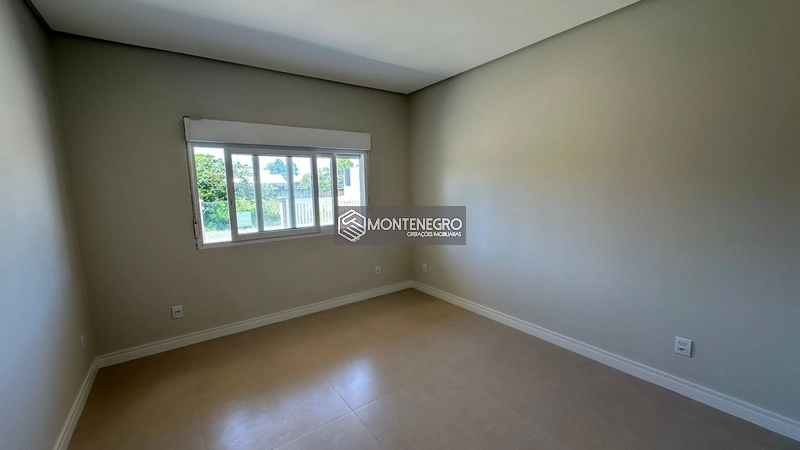 Casa Alto Padrão 3 Dormitórios em Capão Novo: 5ª foto da galeria de imagens do imóvel