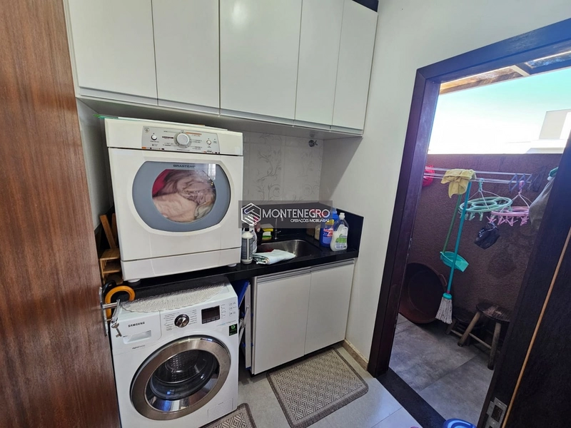 Casa 3 Dorm com Piscina e 2 Vagas em Capão Novo: 14ª foto da galeria de imagens do imóvel