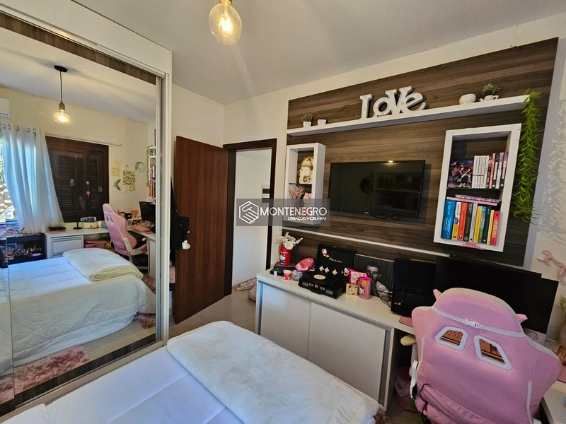 Casa 3 Dorm com Piscina e 2 Vagas em Capão Novo: 17ª foto da galeria de imagens do imóvel