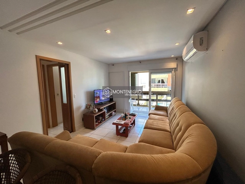 Apartamento 3 Dormitórios com Piscina a 100m do Mar: 3ª foto da galeria de imagens do imóvel