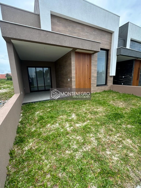 CASA NOVA PERTO DO MAR: 1ª foto da galeria de imagens do imóvel