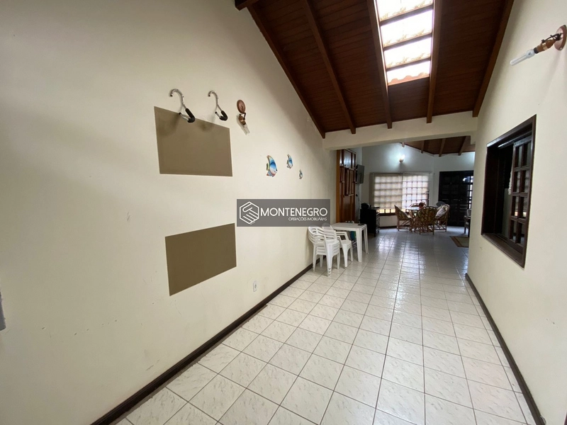 Casa em Capão Novo: 6ª foto da galeria de imagens do imóvel