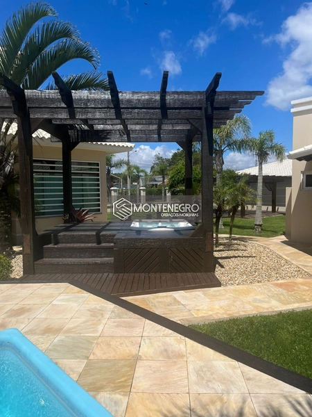 CASA  DIFERENCIADA NA PRAIA DE CAPÃO NOVO VILLAGE! Rua dos lírios 880: 17ª foto da galeria de imagens do imóvel