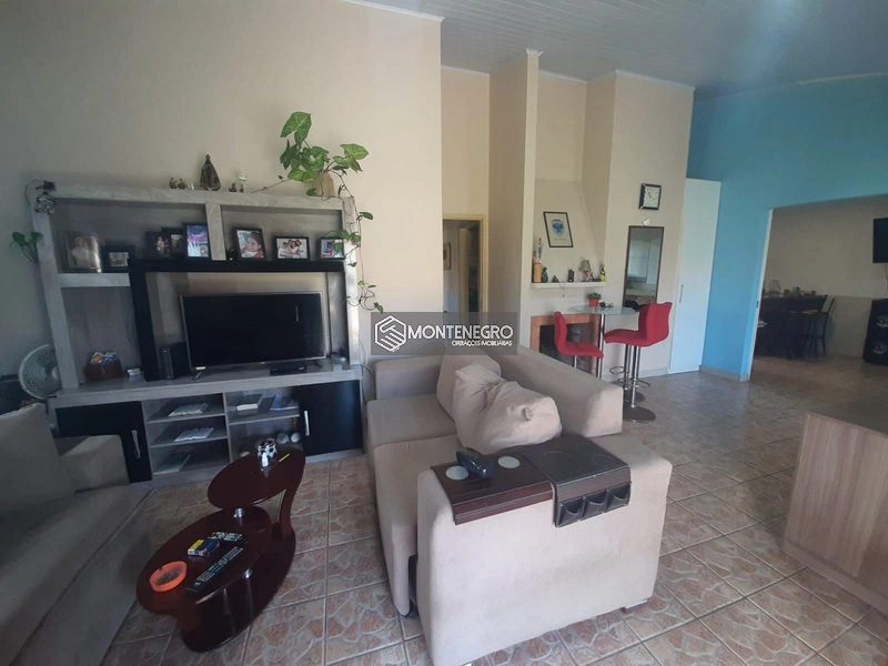Em ótima localização casa Rua Jasmim: 9ª foto da galeria de imagens do imóvel