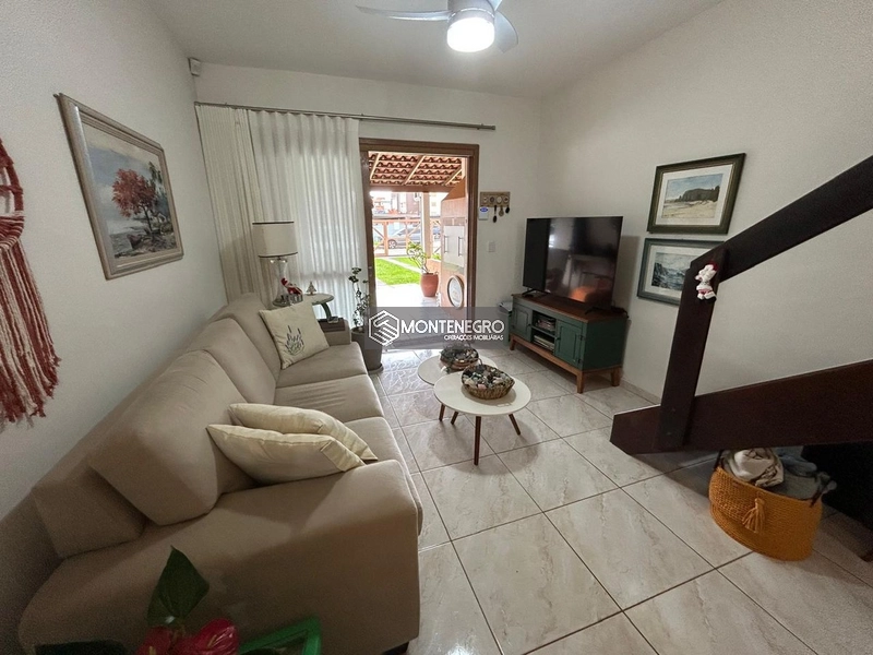Sobrado 2 Dorm Próximo ao Mar e Centro Capão Novo: 2ª foto da galeria de imagens do imóvel