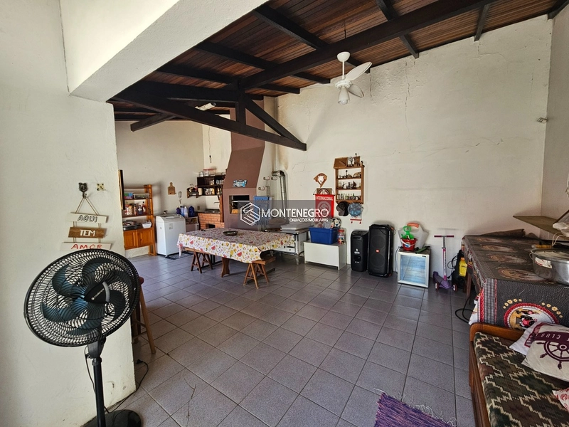 Casa 2 Dormitórios com Salão de Festas em Capão Novo: 18ª foto da galeria de imagens do imóvel