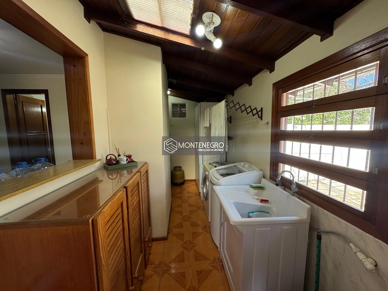 Casa Mobiliada 2 Dormitórios com Pátio Privativo em Capão Novo: 10ª foto da galeria de imagens do imóvel