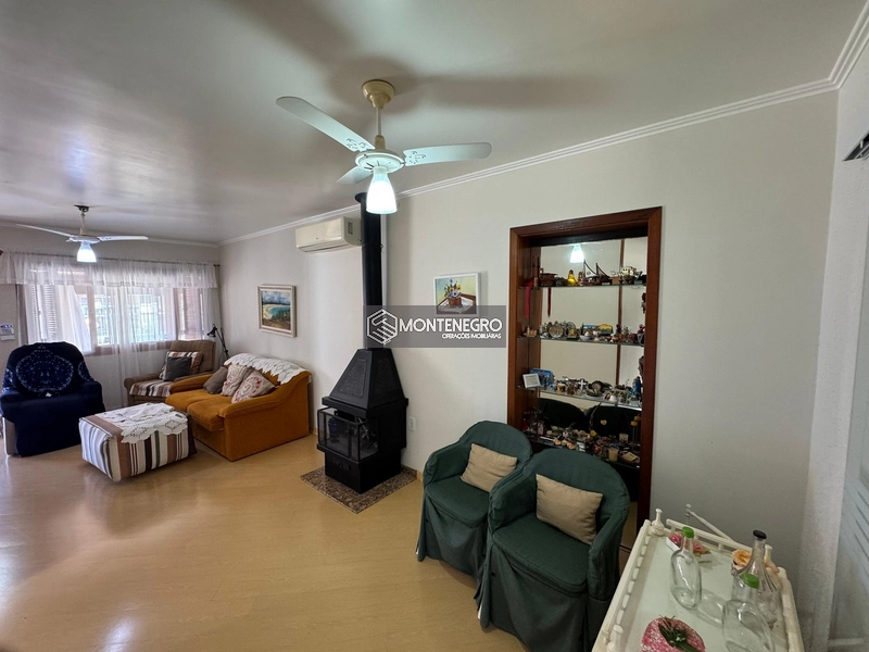 Casa Mobiliada 2 Dormitórios com Pátio Privativo em Capão Novo: 6ª foto da galeria de imagens do imóvel