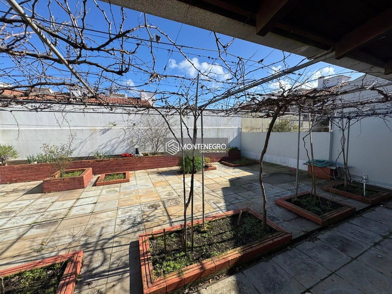 Casa Mobiliada 2 Dormitórios com Pátio Privativo em Capão Novo: 17ª foto da galeria de imagens do imóvel