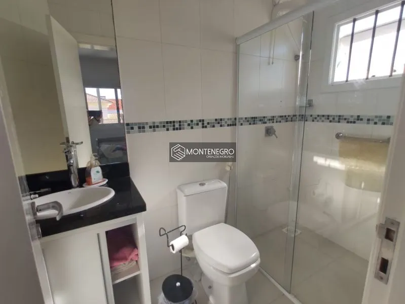 Sobrado com Piscina: 8ª foto da galeria de imagens do imóvel