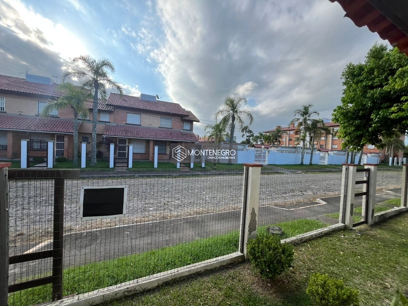 Vivenda 2 Dormitórios com Piscina em Capão Novo: 14ª foto da galeria de imagens do imóvel