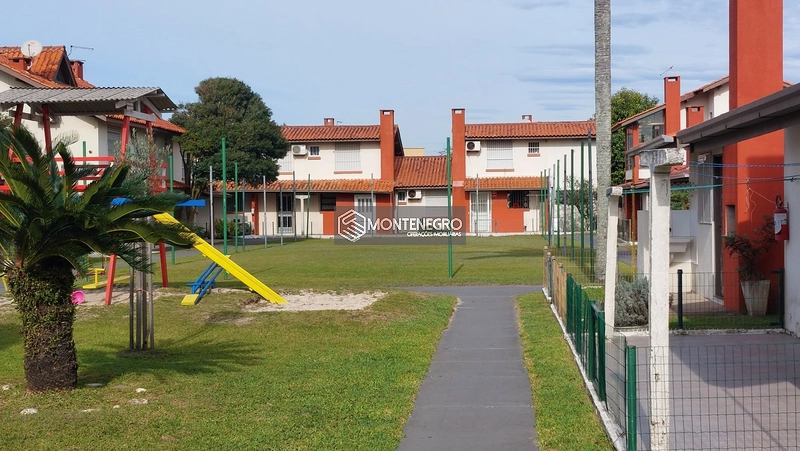 Vivenda 2 Dormitórios com Piscina em Capão Novo: 21ª foto da galeria de imagens do imóvel