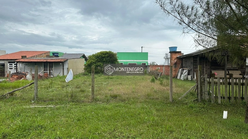 Terreno Rua das rosas no Posto 5: 1ª foto da galeria de imagens do imóvel