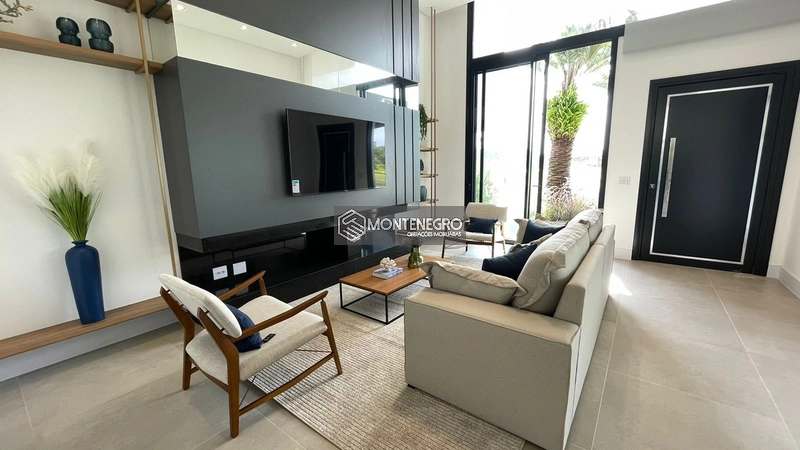Casa de Alto Padrão: 2ª foto da galeria de imagens do imóvel