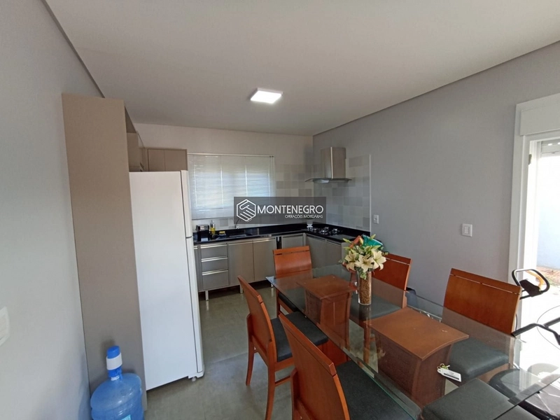 Casa Nova Estilo Contemporâneo: 8ª foto da galeria de imagens do imóvel