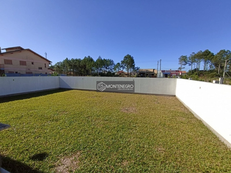 Casa Nova Estilo Contemporâneo: 4ª foto da galeria de imagens do imóvel