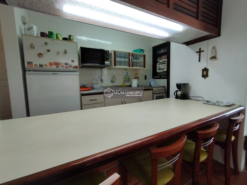 Apartamento 2 Dormitórios Mobiliado em Capão Novo: 6ª foto da galeria de imagens do imóvel