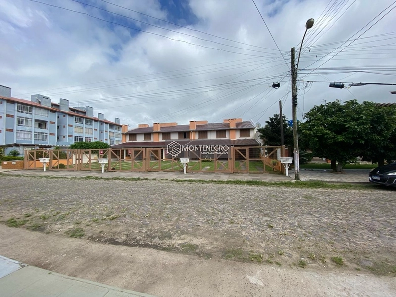 Sobrado Reformado e Mobiliado em Capão Novo: 17ª foto da galeria de imagens do imóvel