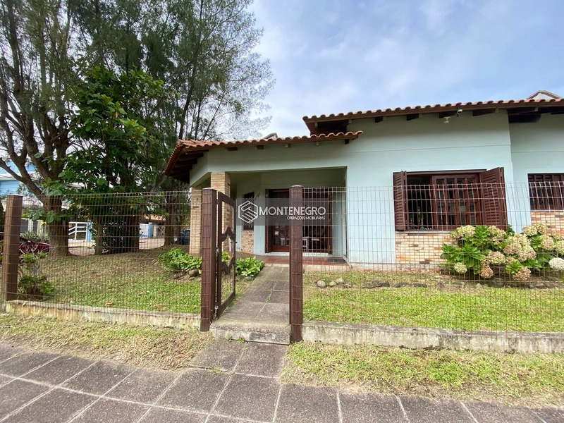 CASA PERTO DA PRAIA: 1ª foto da galeria de imagens do imóvel
