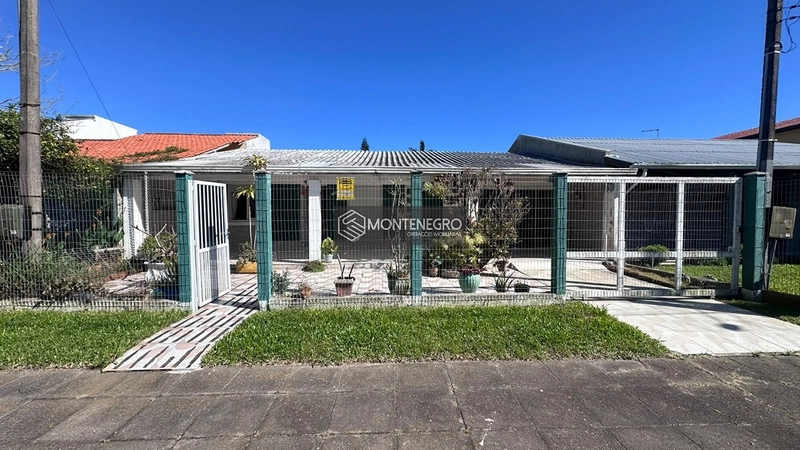 Casa reformada com 3 dormitorios: 1ª foto da galeria de imagens do imóvel