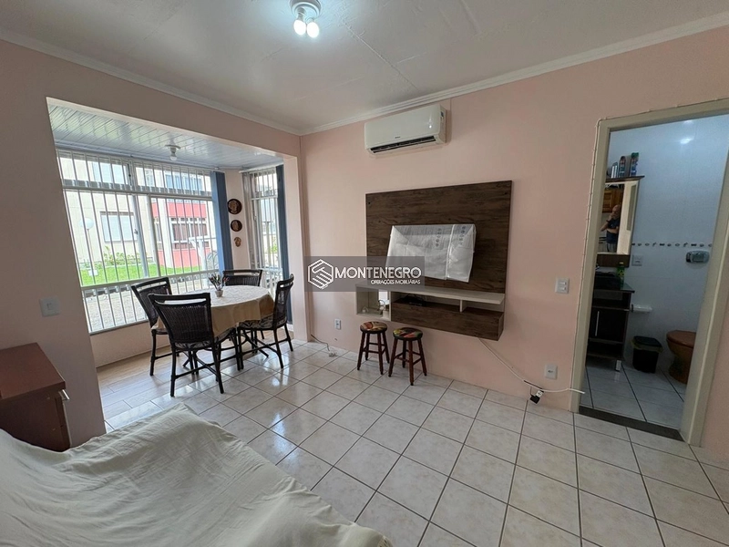 APARTAMENTO JK TRANSFORMADO 1 DORMITÓRIO NA PRAIA DE CAPÃO NOVO: 2ª foto da galeria de imagens do imóvel