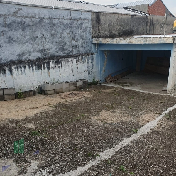 Casa ampla com 6 vagas na Vila Carbone: 12ª foto da galeria de imagens do imóvel