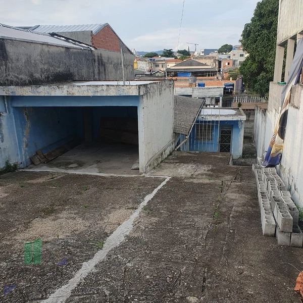Casa ampla com 6 vagas na Vila Carbone: 11ª foto da galeria de imagens do imóvel